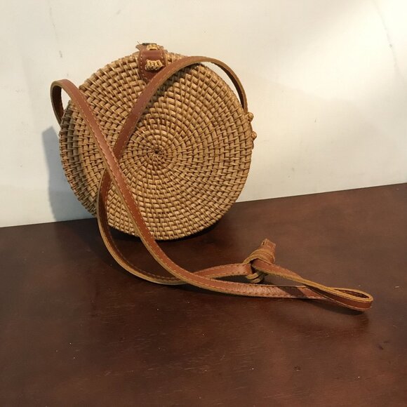 Round Wicker Crossbody Handbag With Leather Strap & Tropical Print Lining - Picture 1 of 11